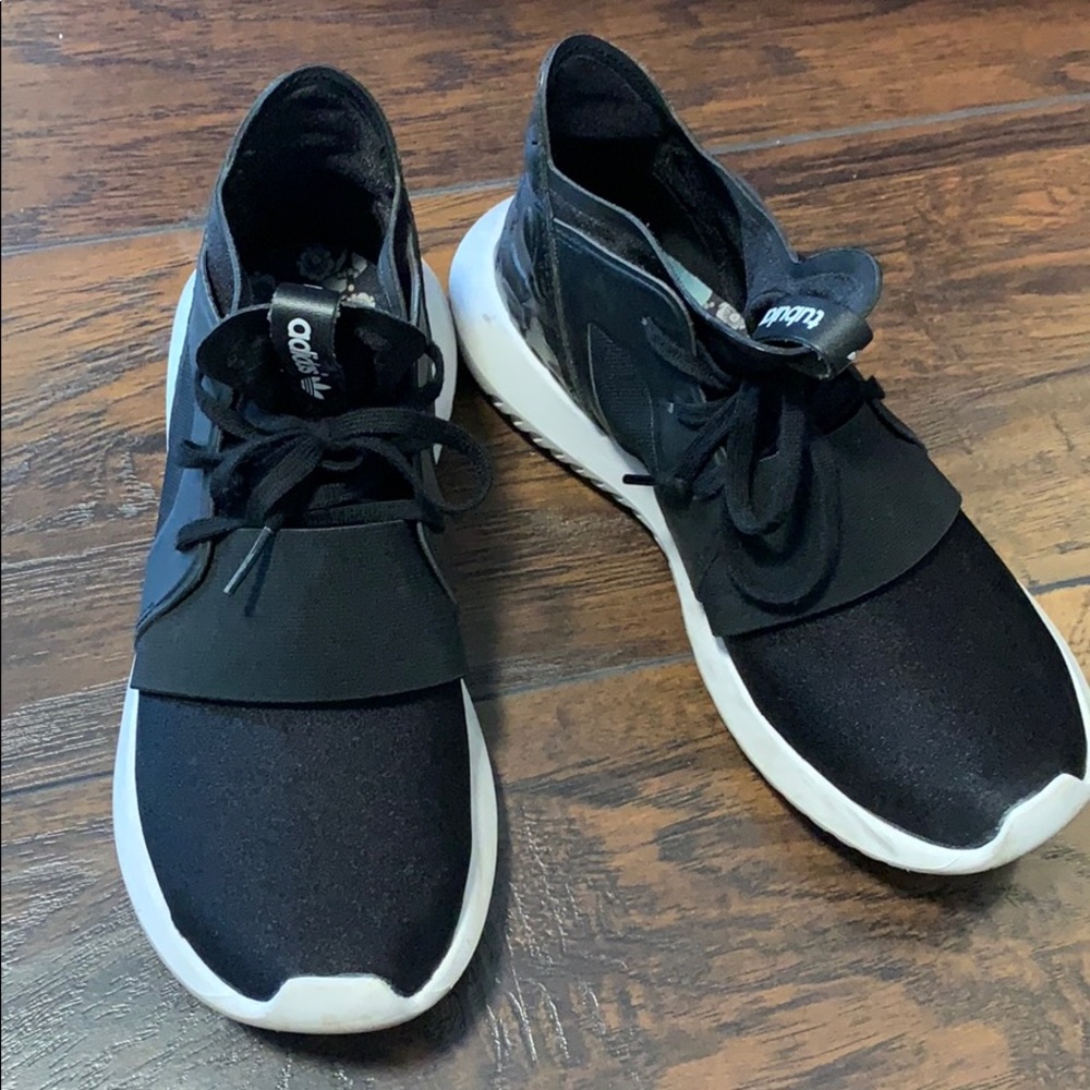 Women adidas black tubular sneakers size 7.5